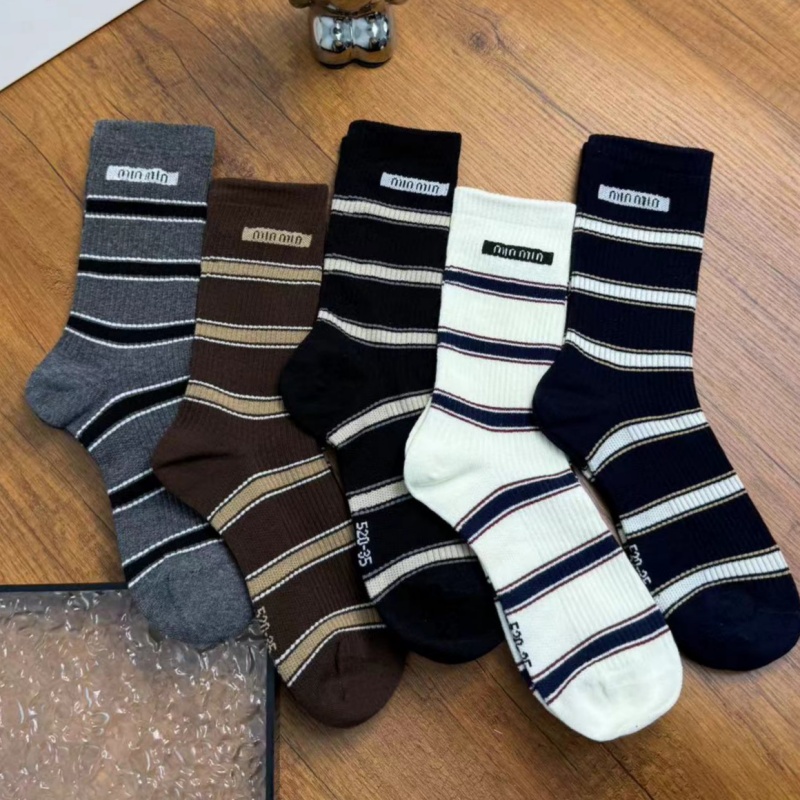高腰字母条纹潮袜 秋冬时尚百搭女袜高腰条纹袜子