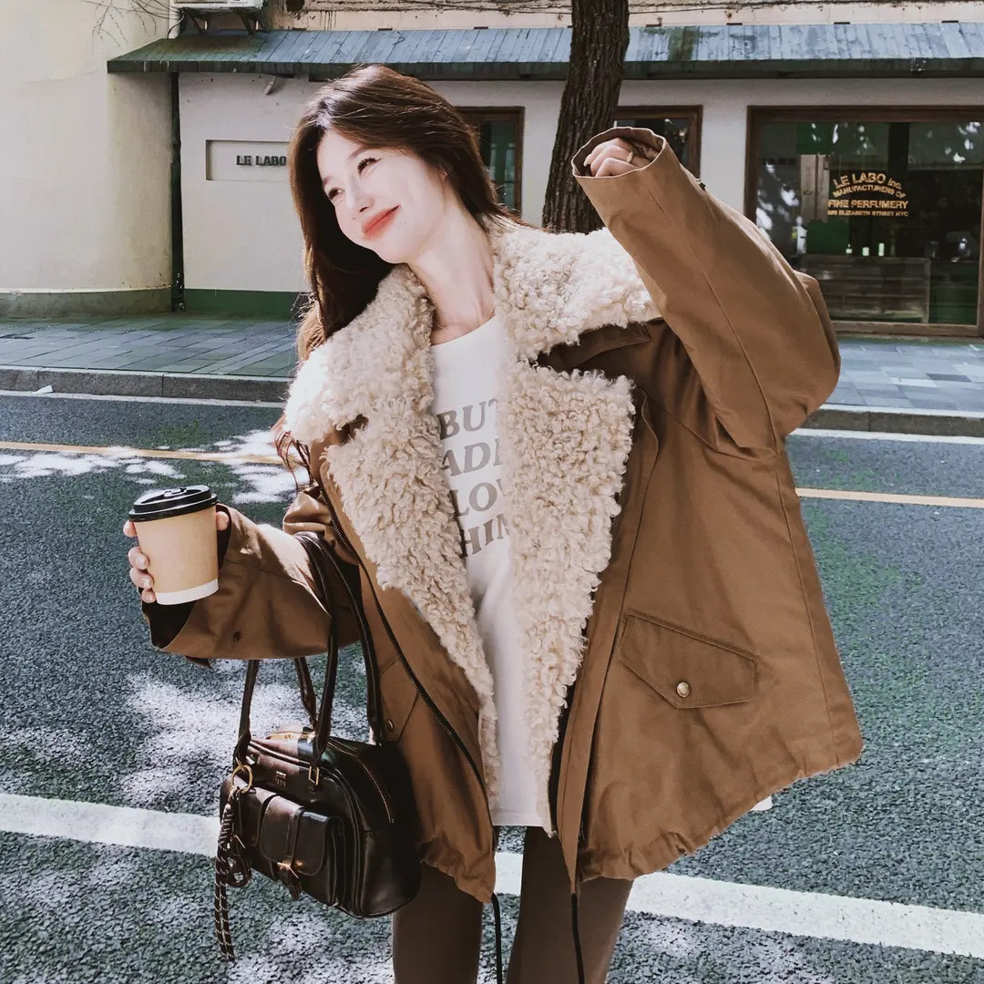 韩版毛绒大翻领工装外套女2025冬季新款宽松加厚保暖棉衣棉服上衣