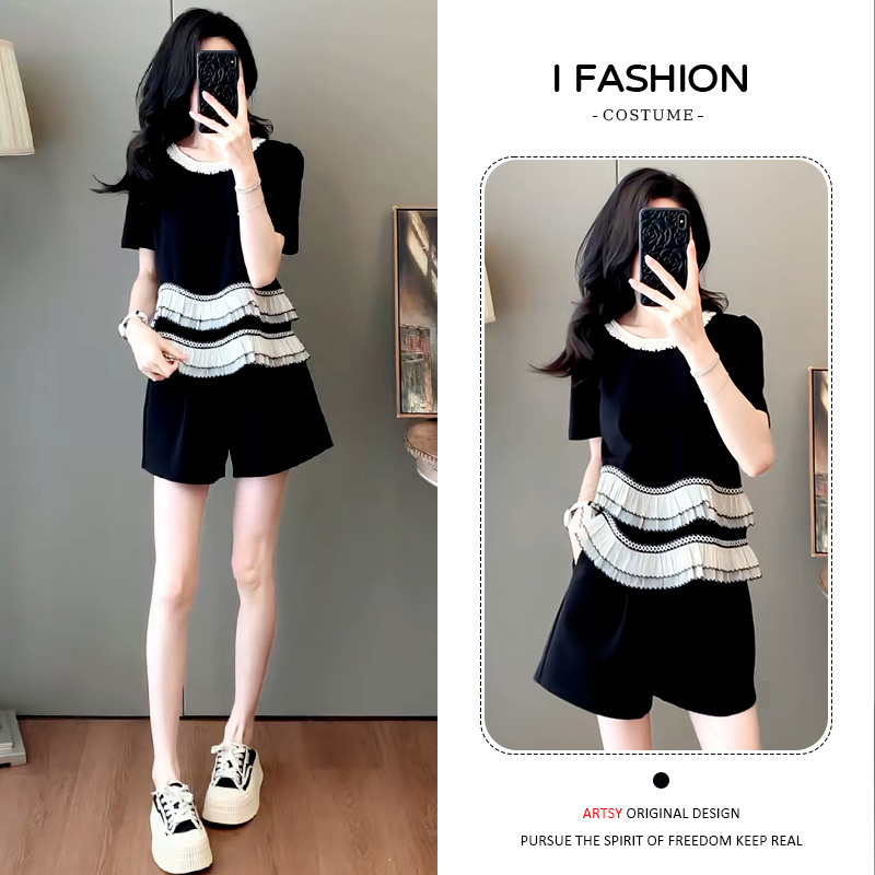 时尚法式高级感套装女2026年夏季新款减龄宽松显瘦上衣短裤两件套