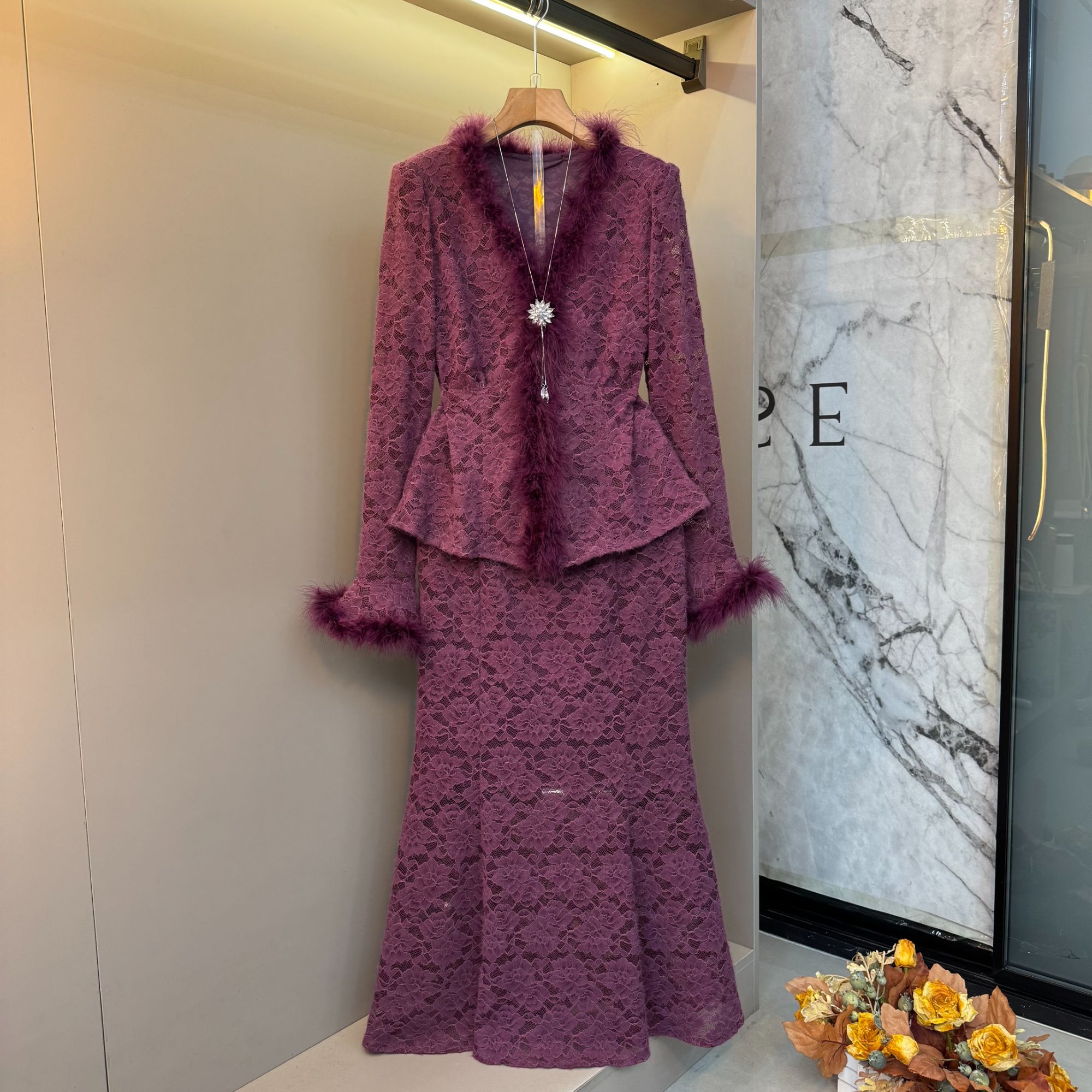 2025胖mm洋气名媛风拼毛气质蕾丝时尚性感显瘦上衣+半裙套装7210