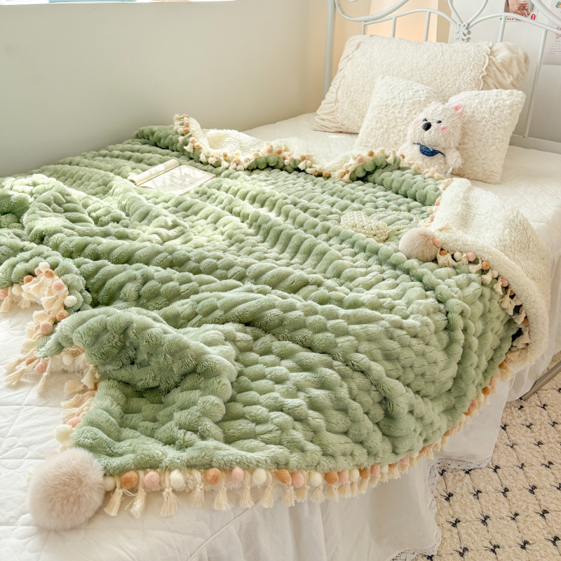 2025新款奶芙绒毛毯加厚羊羔绒流苏球花边盖毯韩式公主风毛球毯子