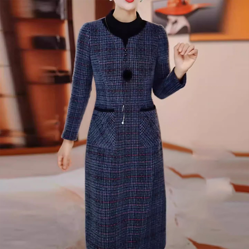 连衣裙2025新款女冬季炸街一整套女装加厚巨好看轻奢漂亮出片衣服