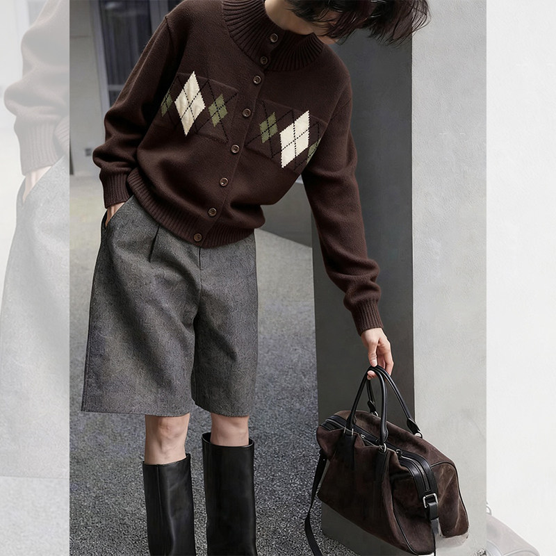 别致独特漂亮菱格小衫洋气高贵咖色针织开衫女装秋冬休闲外穿上衣