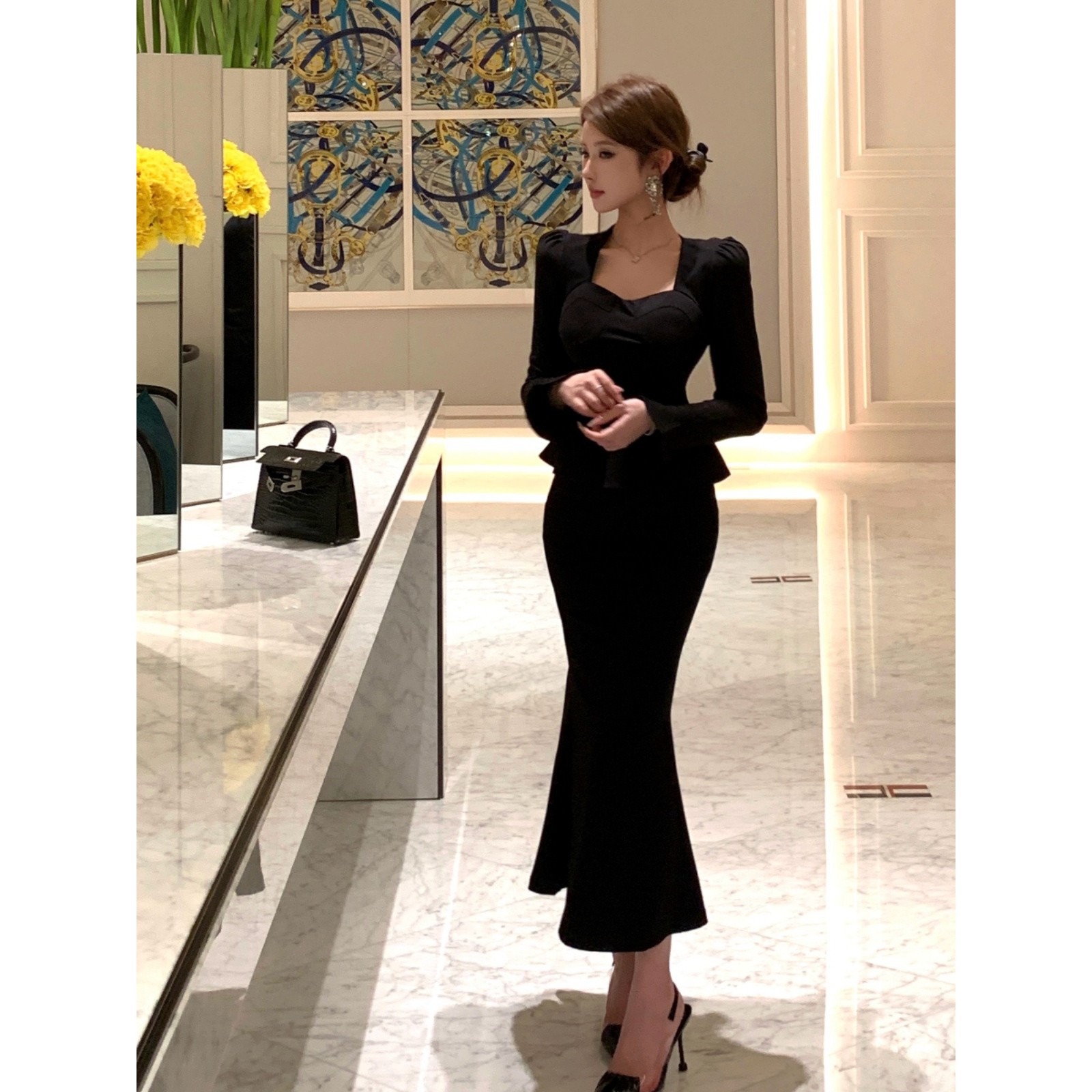 A579 时尚御姐高级感套装纯欲性感黑色上衣鱼尾包臀裙两件套女