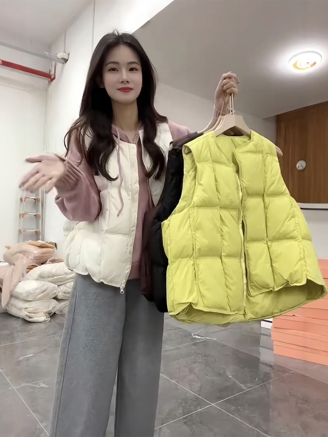 韩系简约圆领拉链羽绒马夹女2025秋冬新款时尚百搭宽松显瘦坎肩