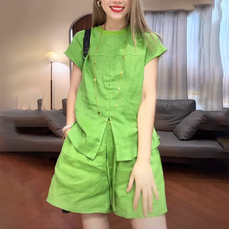 2025夏季新款女士套装时尚洋气减龄开叉短袖衬衫高腰短裤两件套