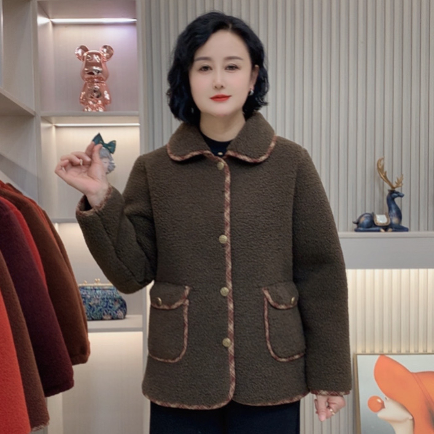 秋冬新款时尚休闲百搭纯色宽松减龄显瘦保暖妈妈装