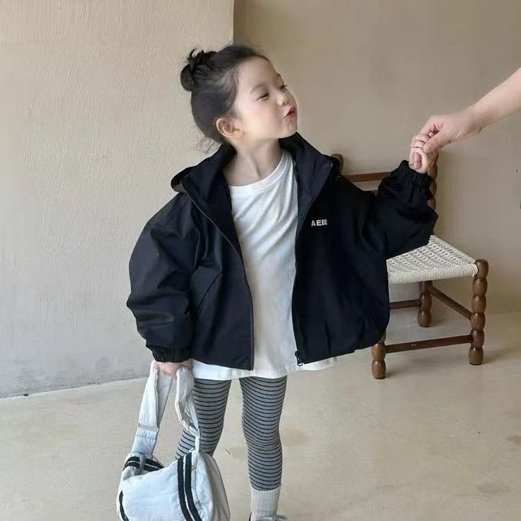 女童外套2025秋款新款韩版儿童连帽夹克女宝休闲宽松上衣