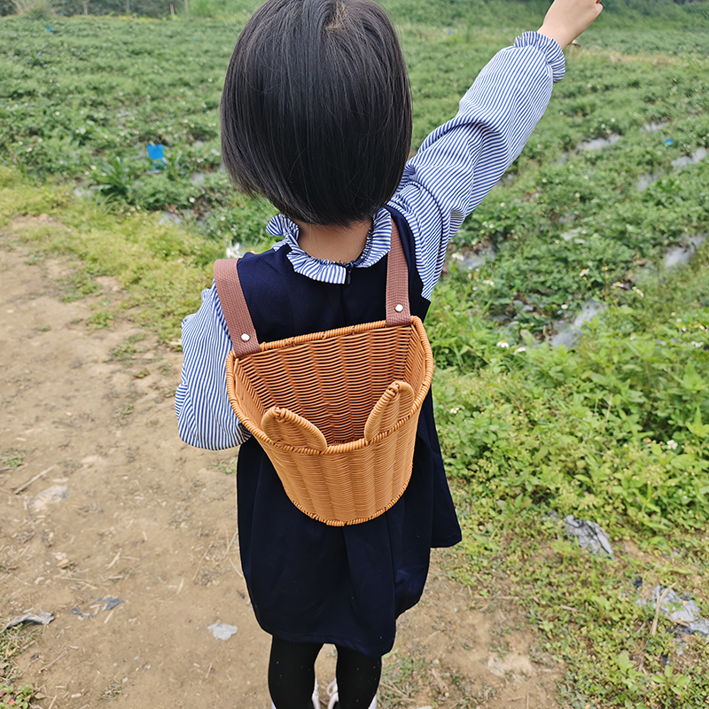 手工编织创意卡通儿童背篓户外藤编采摘茶叶亲子篮塑料道具精致