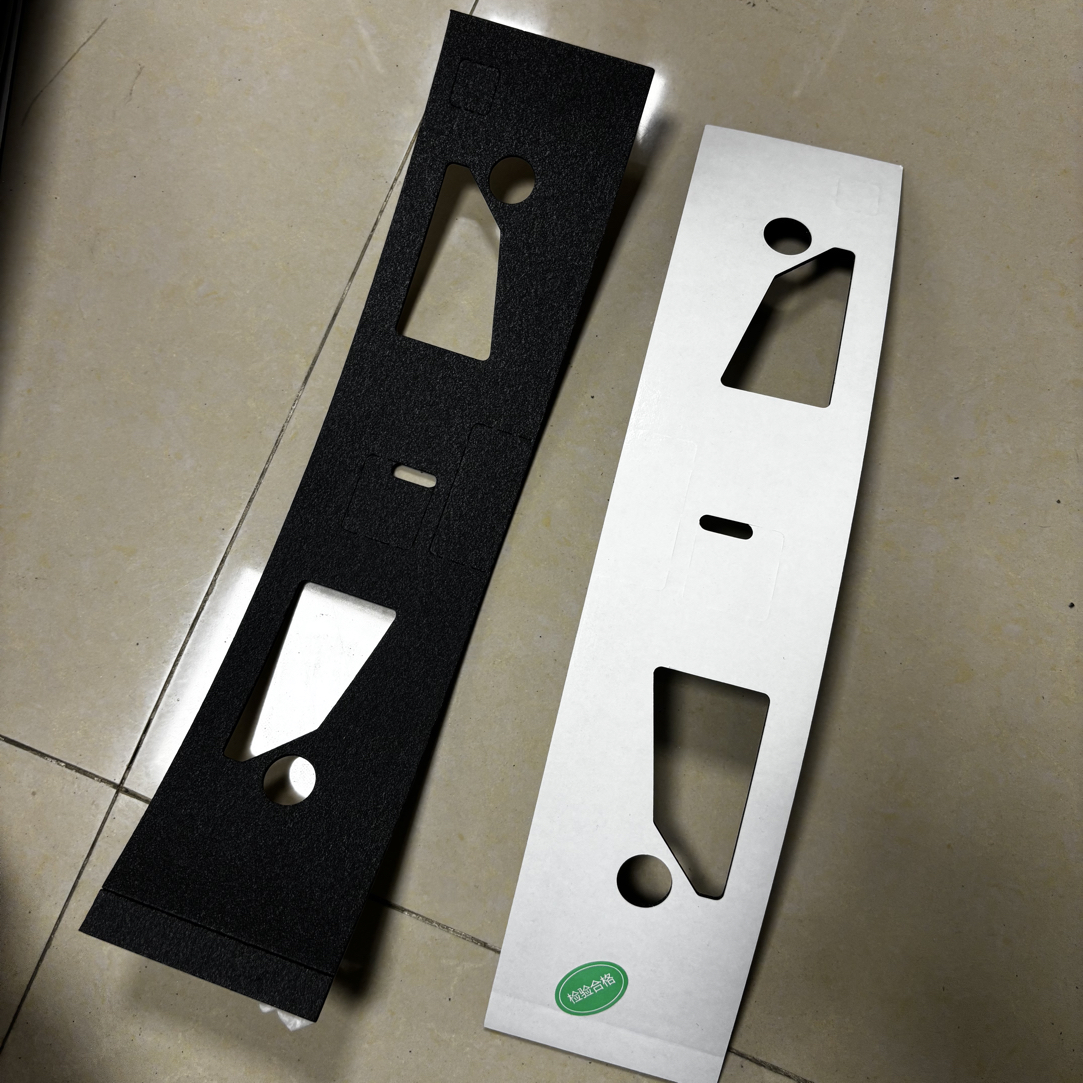 奥迪A4L A6L A8L A3 Q3 Q2L Q5 Q5L牌照板粘垫板后牌照板减震贴