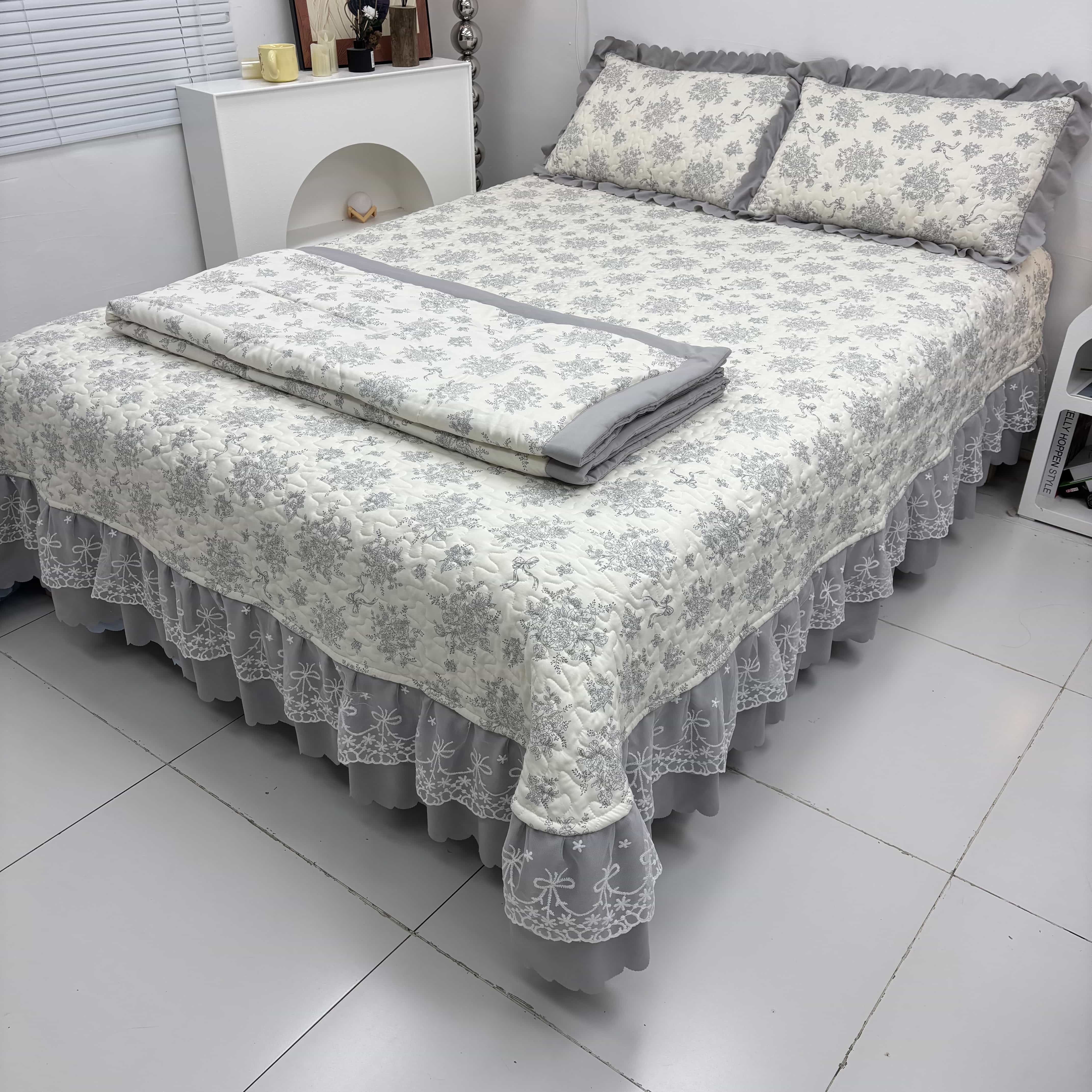 床盖夏凉被花边夏被床盖防滑绗缝四件三件空调被亲肤机洗清新单人