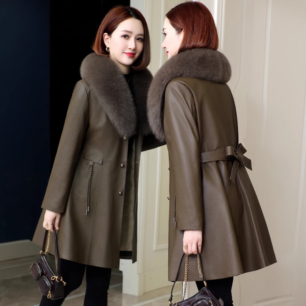 海宁真皮羽绒服女2025新款冬季中年妈妈修身狐狸毛领绵羊皮外套