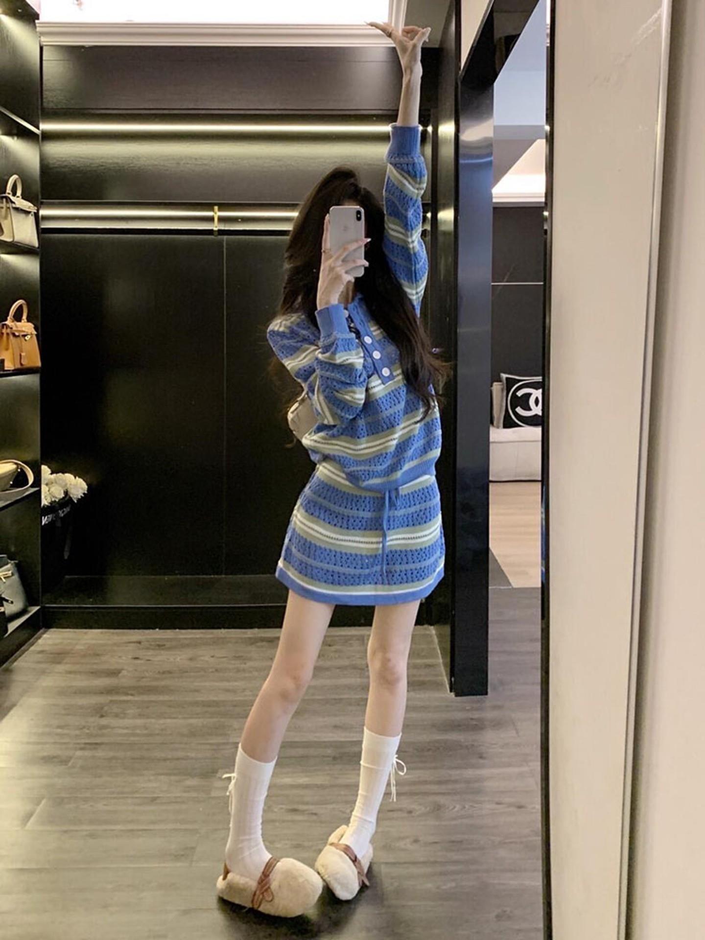 2025超火穿搭一整套独特超好看小香风蓝色针织开衫短裙套装女秋
