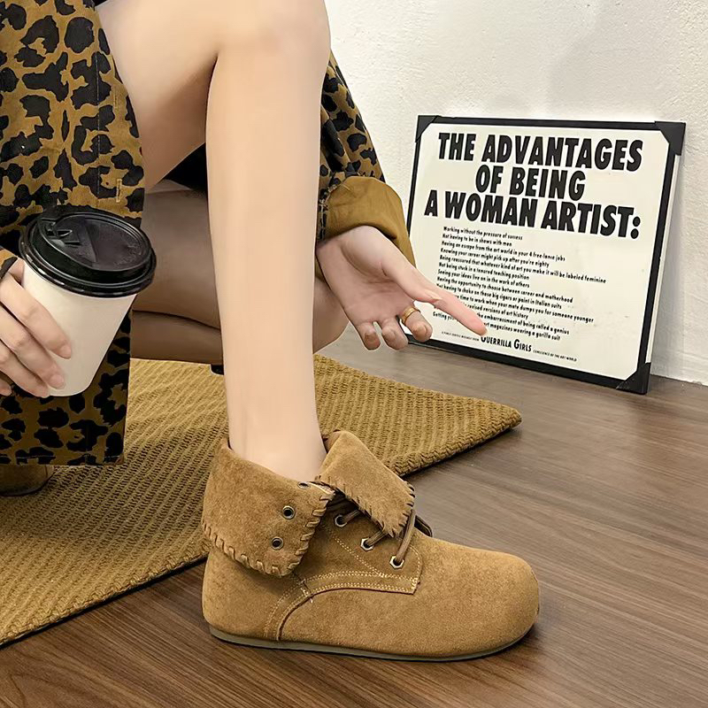 巨日女鞋2025冬季新款学院风防滑休闲风马丁靴堆堆靴