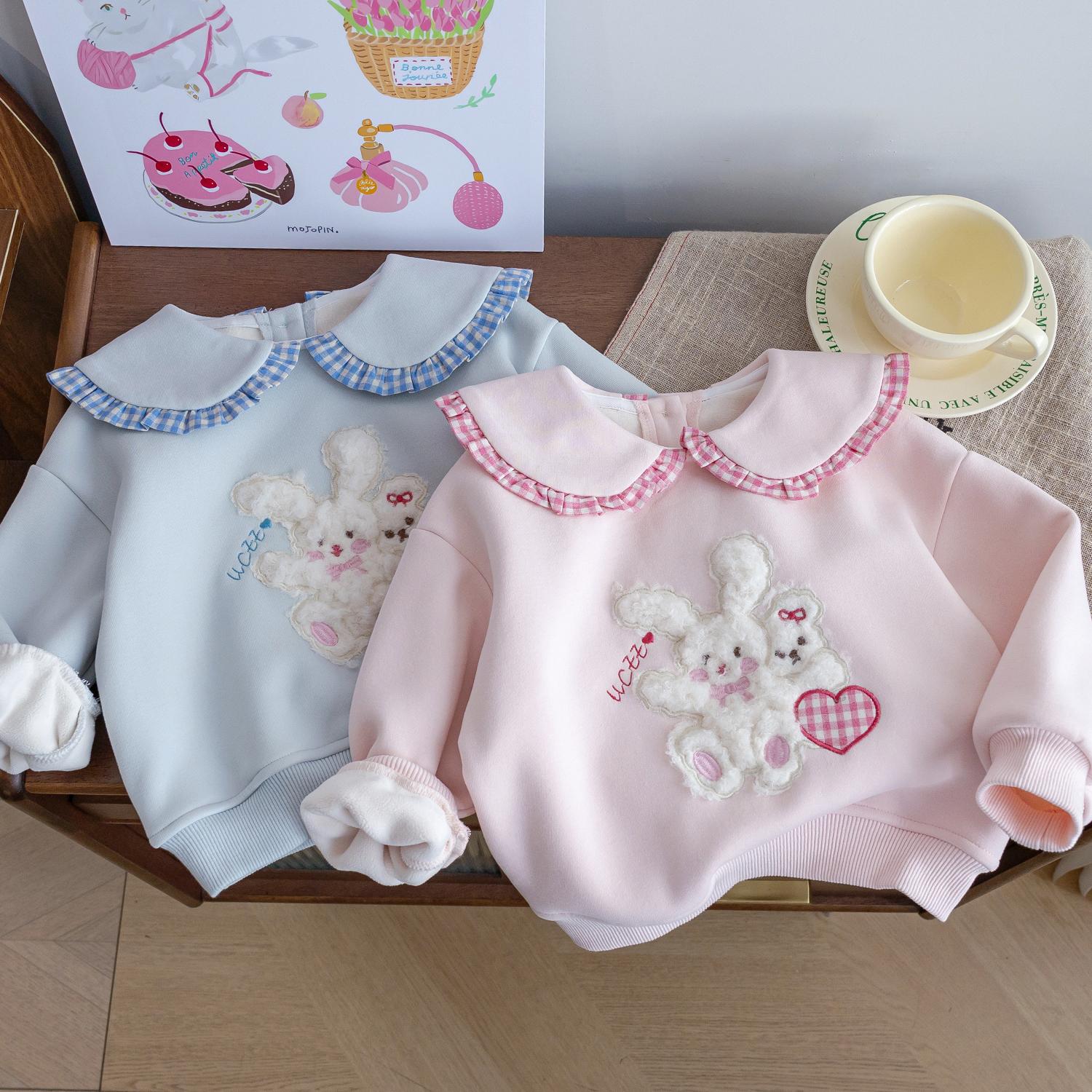 女童加绒卫衣洋气2025冬季新韩版女宝宝娃娃领翻领一体绒上衣潮童