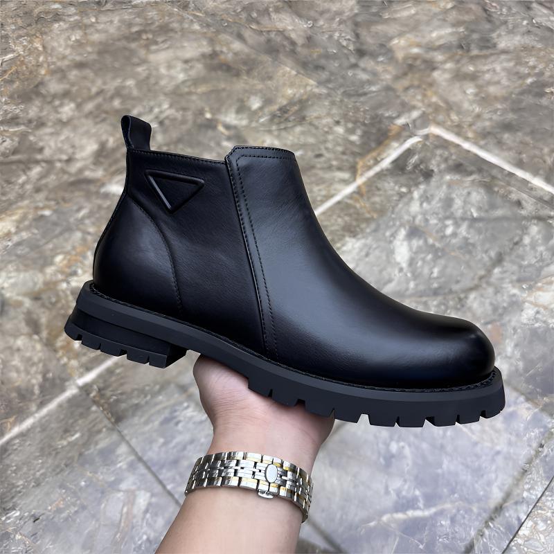 男士马丁靴秋冬新款头层牛皮厚底防滑侧拉链圆头英伦时尚百搭短靴