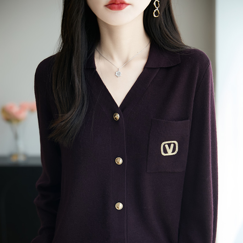 哥弟阿玛施正品2025秋季新款V领金扣长袖针织开衫时尚百搭上衣女