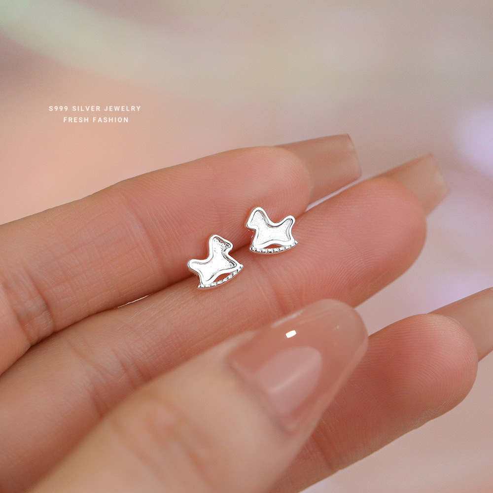 足银耳饰 韩版小木马耳钉女s999纯银小巧小清新可爱简约足银耳饰