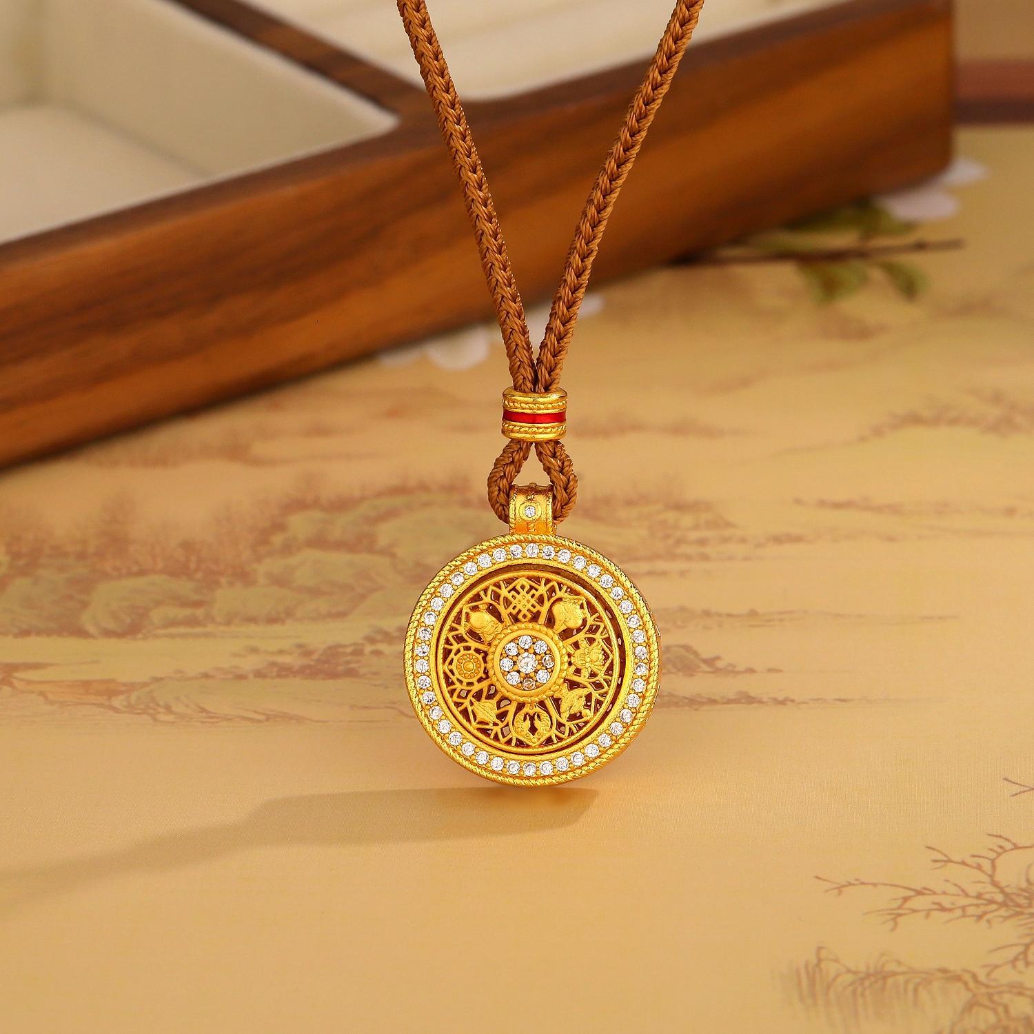 合金吊坠 MAX 轻奢 八宝罗盘项链点钻镂空吊坠编织绳可旋转吊坠