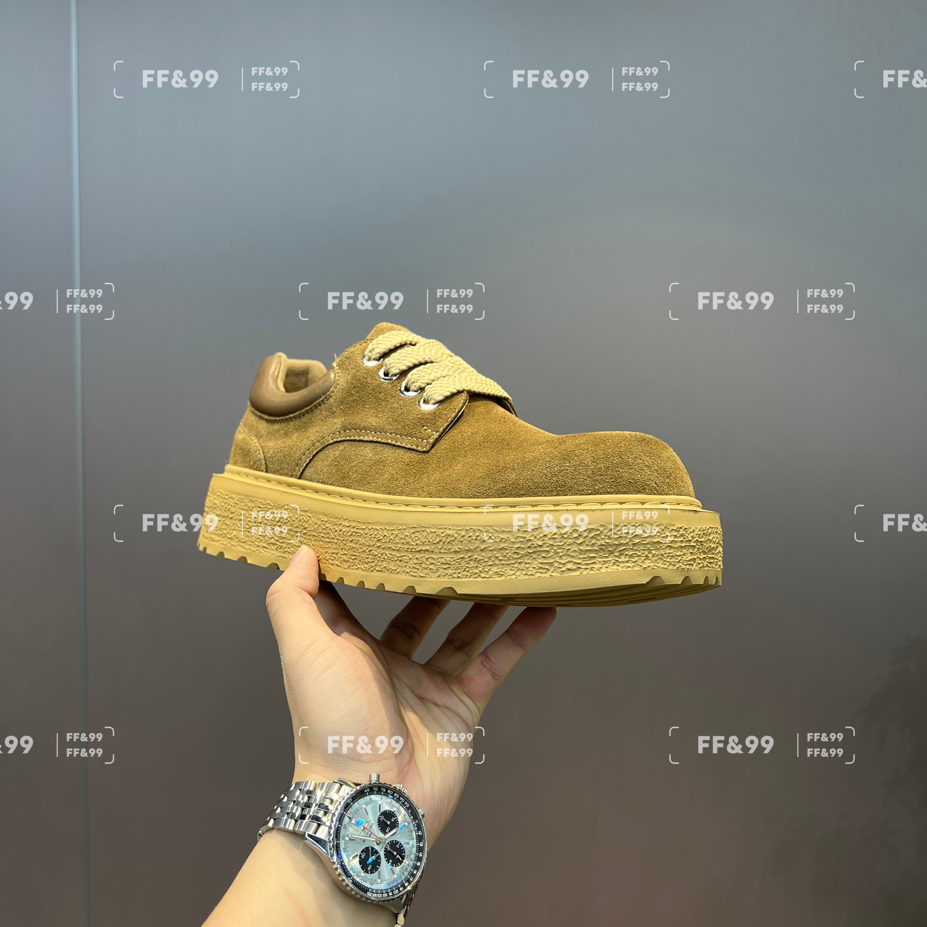 2025广州秋冬新款反毛皮增高厚底软底超轻百搭时尚复古休闲男板鞋