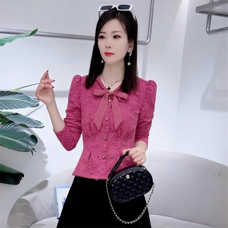 长袖蝴蝶结蕾丝打底衫女士洋气2025年春秋冬季新款时尚小个子上衣