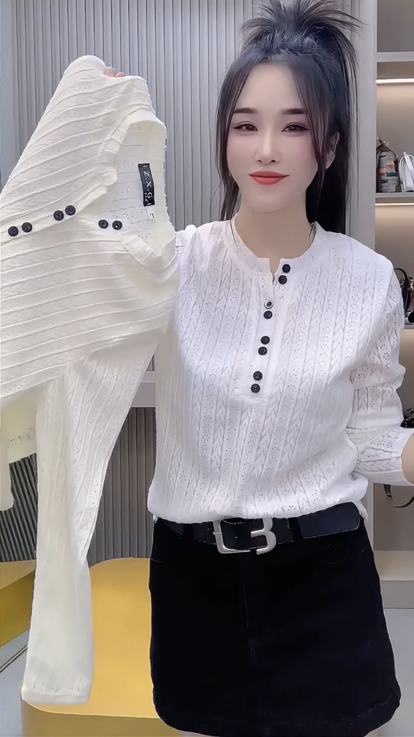 2024新款设计感V领长袖女秋季显瘦打底衫今年流行上衣
