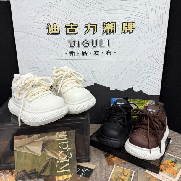 【迪古力】冬新款韩货新品真皮原版大头丑萌女厚底面包休闲板鞋文