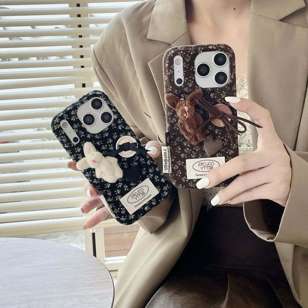 秋冬复古可爱小碎花蝴蝶结公仔兔用于苹果17promax手机壳15苹果16