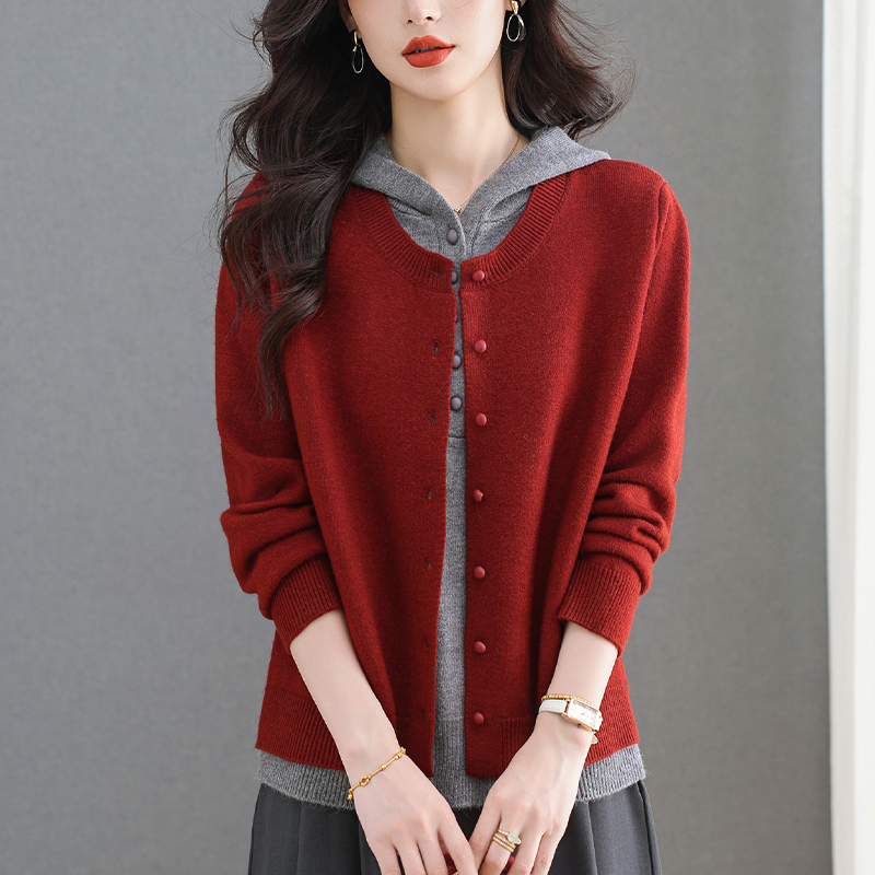 假两件上衣女春秋大码连帽针织衫宽松显瘦百搭洋气红色毛衣打底衫