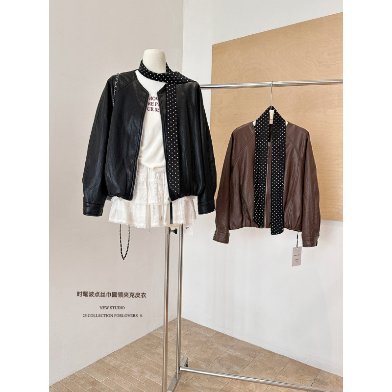 秋上新！时髦配波点丝巾圆领短外套夹克宽松藏肉百搭休闲皮衣秋季