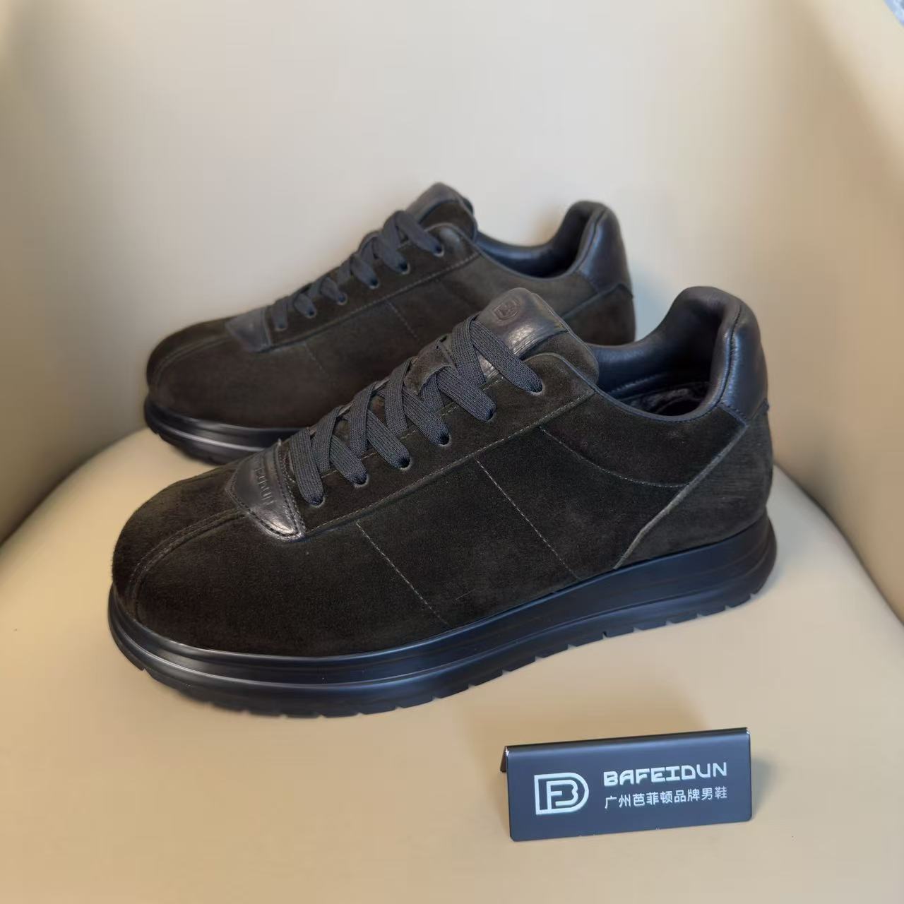 广州爆款潮鞋冬季加棉男鞋休闲百搭款磨砂皮男鞋0671-972