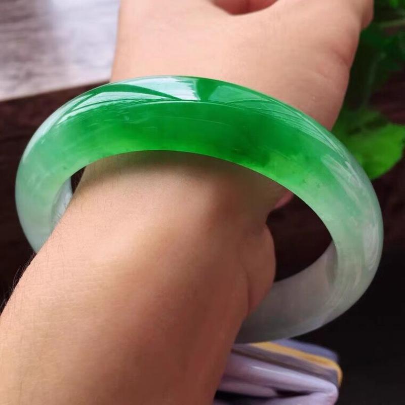 天然缅甸老坑玉石冰种玉手镯正圈阳绿飘花翡翠手镯女款玉镯通透