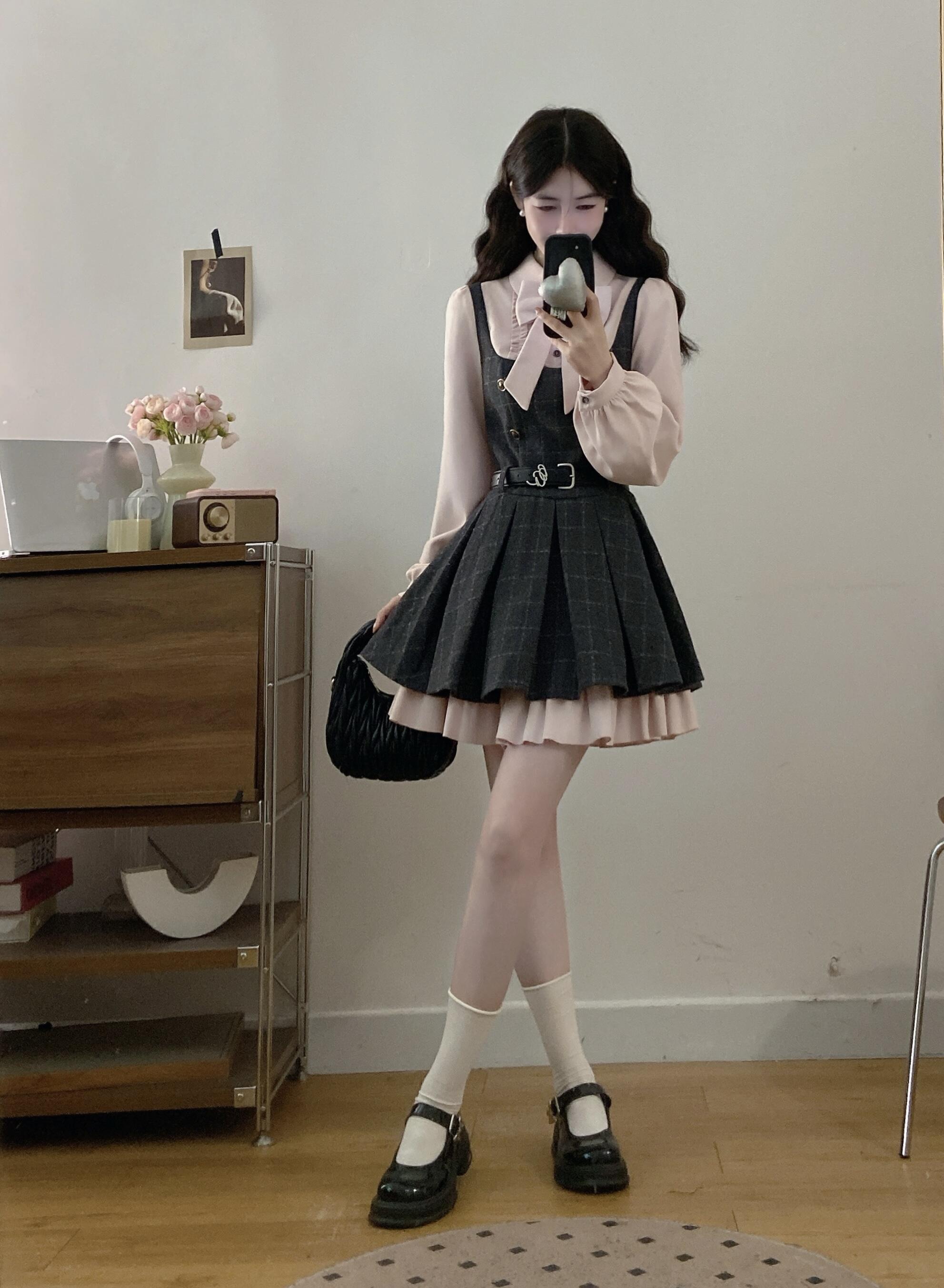 胖MM遮肉显瘦少女感蝴蝶结衬衫格纹收腰蓬蓬百褶连衣裙