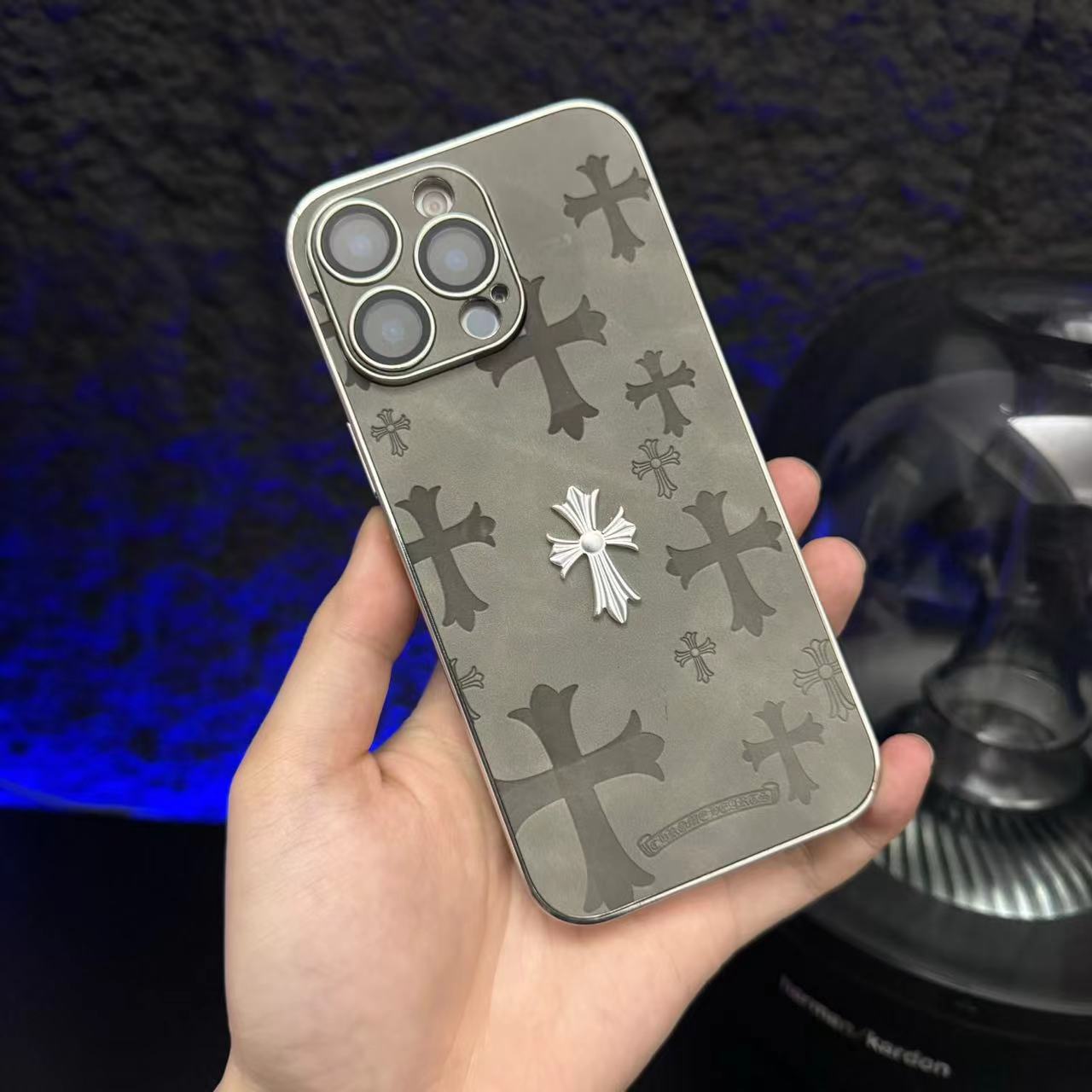 潮牌电镀立标克罗适用苹果17promax16/15/14手机壳iPhone镜头膜13