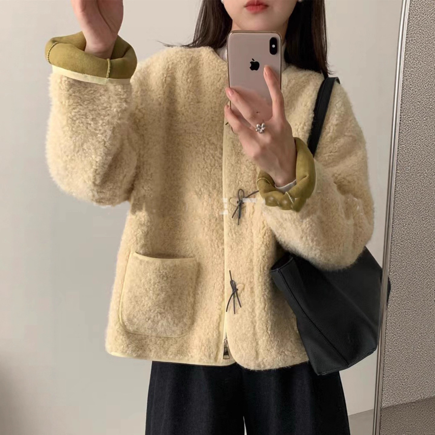 仿羊羔毛外套女2025冬新款韩版宽松撞色圆领百搭皮毛一体保暖上衣