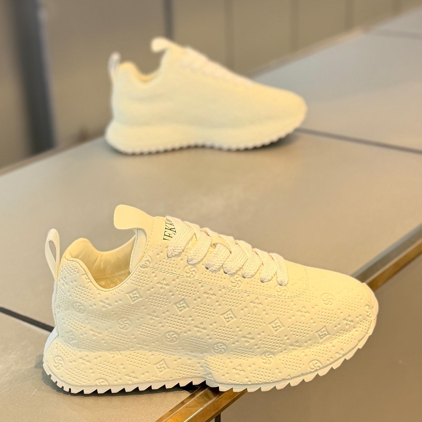 欧洲站隐形增高厚底高级感休闲包底鞋2025新款渐变拼色潮牌男式鞋