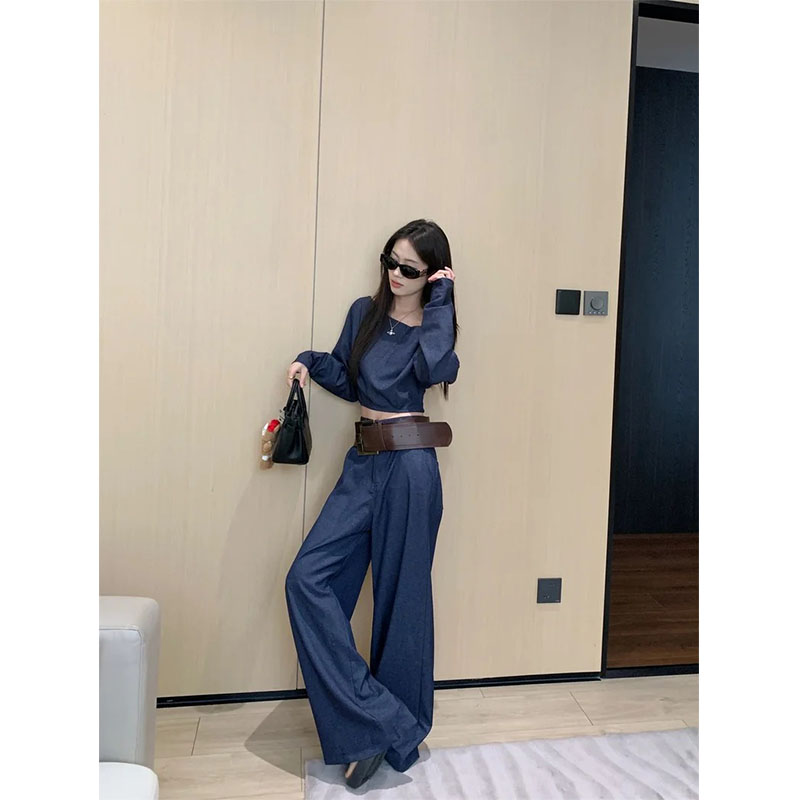 简约慵懒风穿搭一整套斜肩短款长袖上衣高腰宽松直筒阔腿裤两件套