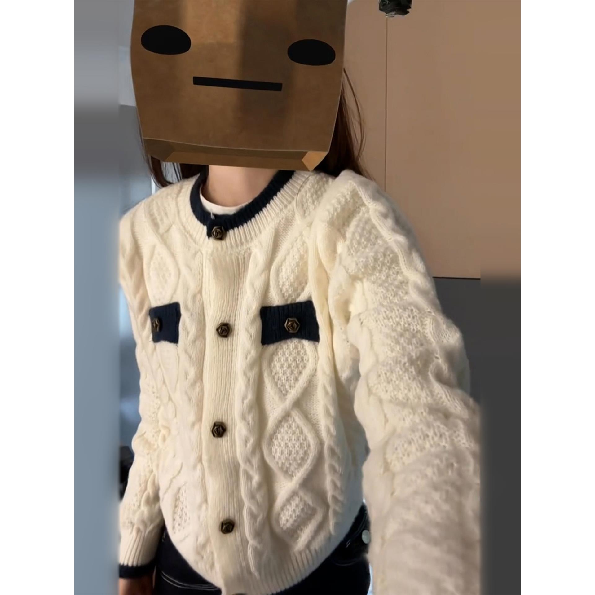 巨好看杏色毛衣开衫外套女秋冬季2025新款设计感小众韩系针织上衣