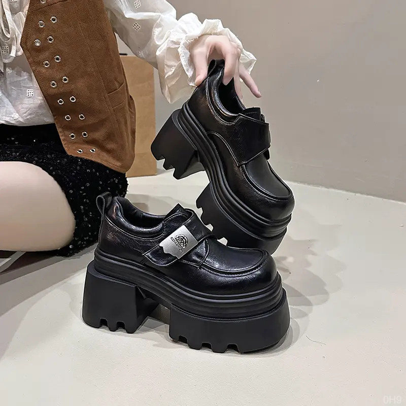 10cm乐福鞋女款2025新款爆款秋冬季厚底松糕增高单鞋复古小皮鞋女