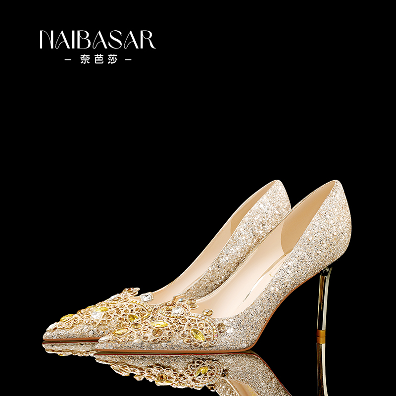NAIBASAR/奈芭莎婚鞋女 2025爆款新中式秀禾主婚纱两穿新娘高跟鞋