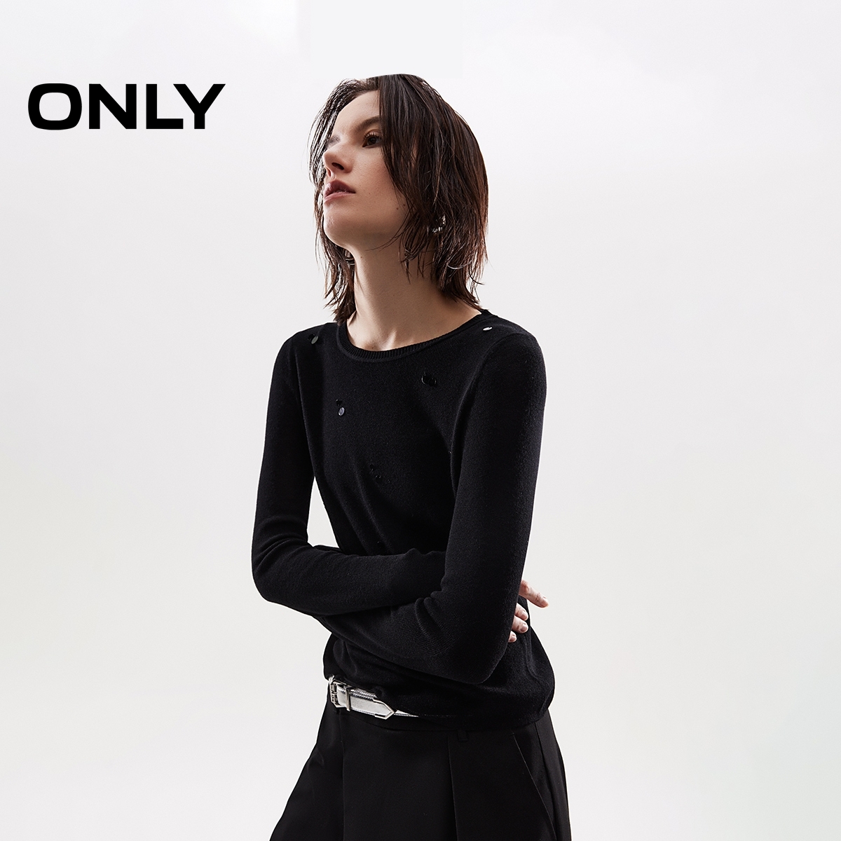 ONLY2025秋季新款亲肤柔软亮片装饰圆领长袖针织衫女|125324020