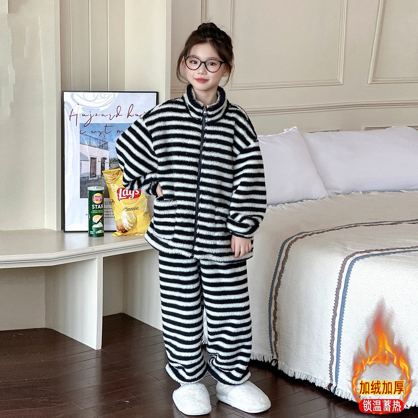 女童睡衣秋冬2025新款女孩半边绒家居服冬季拉链珊瑚绒加绒套装潮