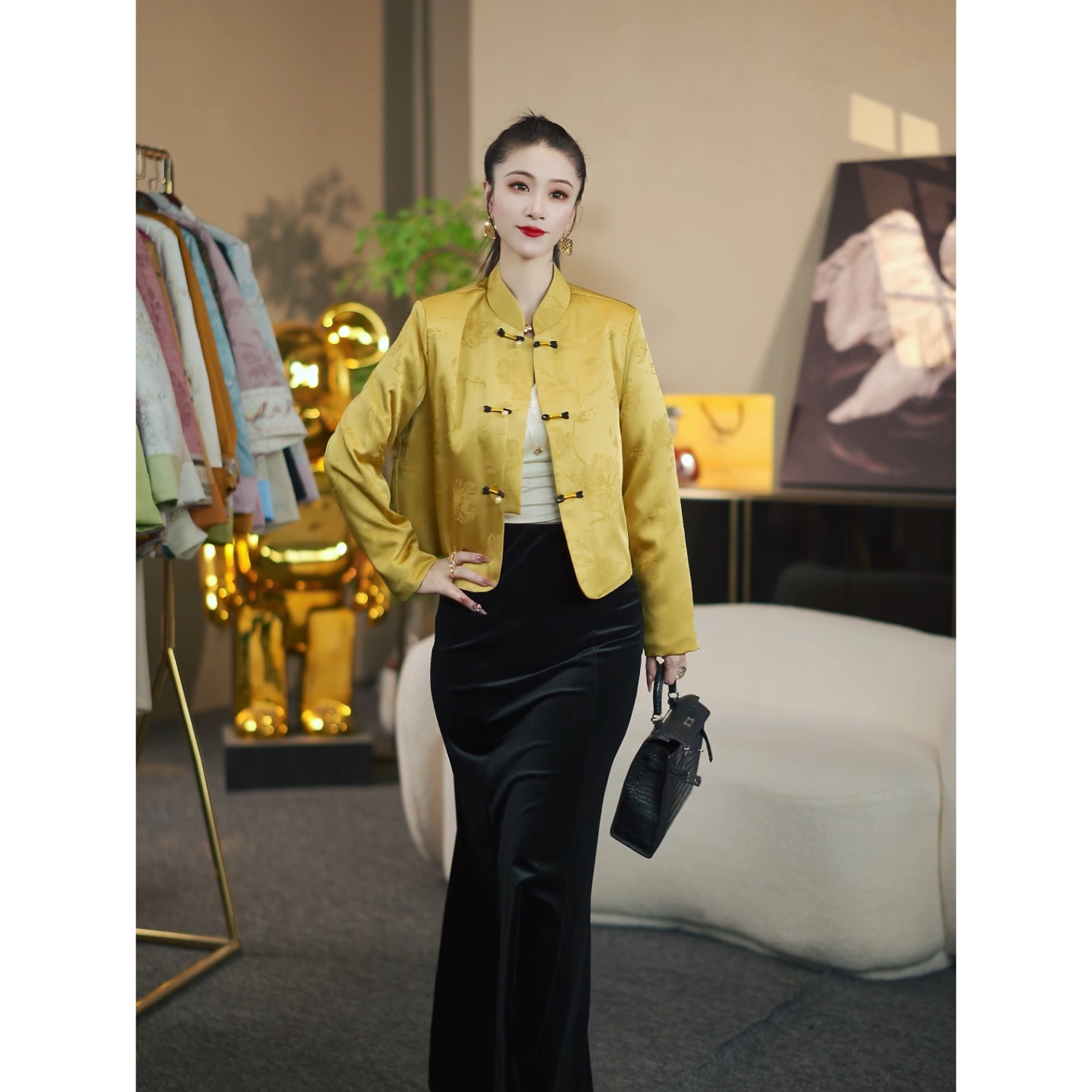 8067新国潮印花一字扣外套