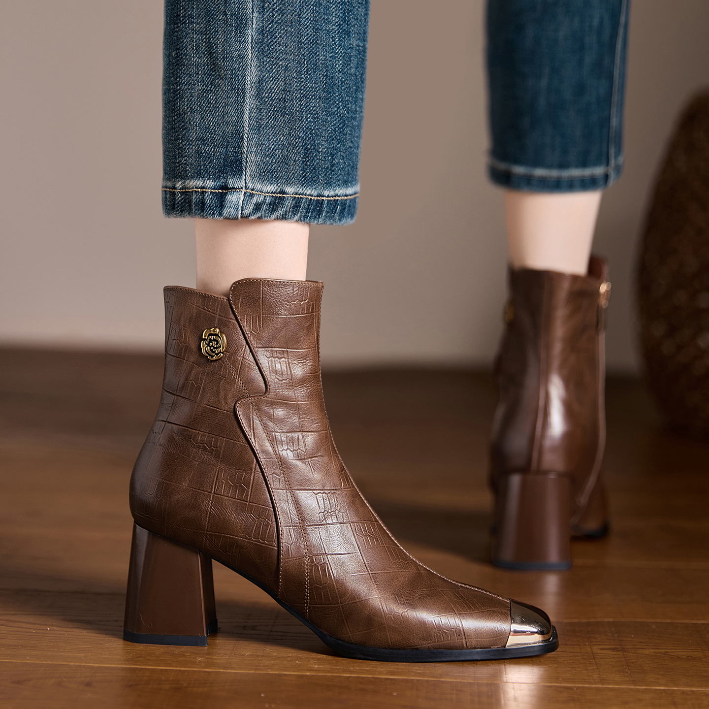 不累脚手工女鞋6cm~粗跟短靴女黑色简约时装靴方头棕色气质马丁靴