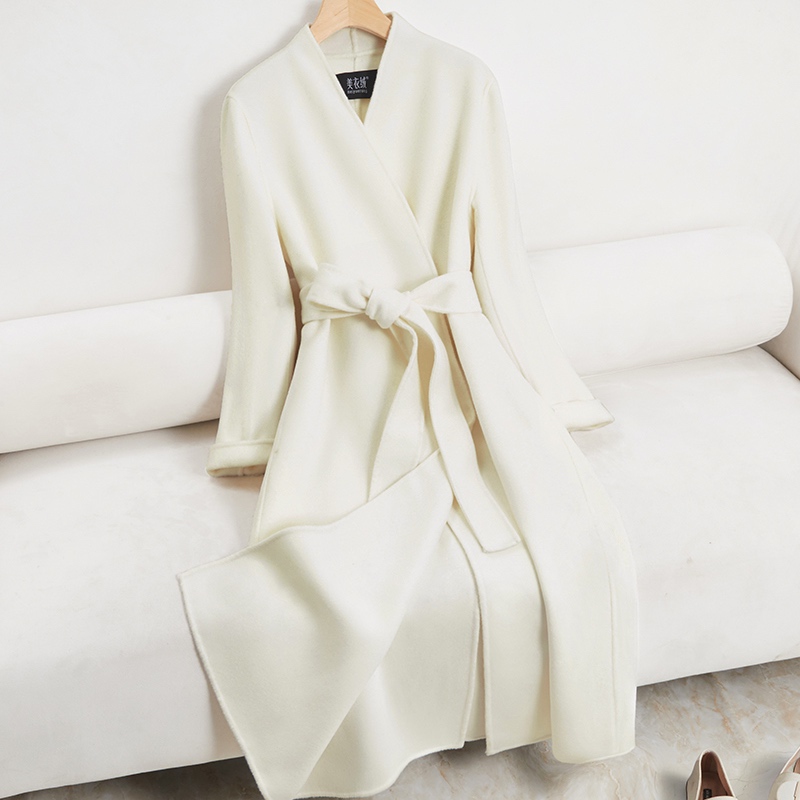 高级感白色双面羊毛大衣女爆款2025新款V领气质减龄显瘦毛呢外套