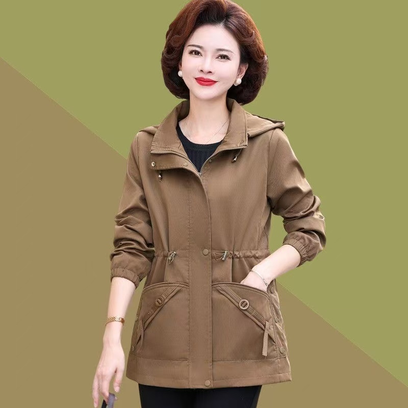 《专柜品质》中老年春秋季新款连帽风衣外套