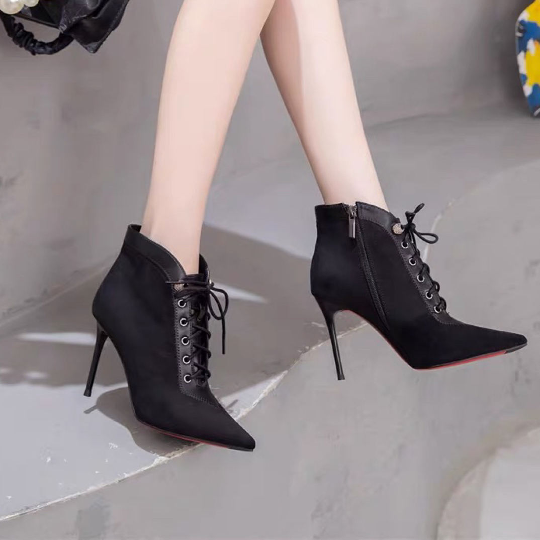 时装靴尖头瘦瘦靴短靴秋冬女靴细跟网红高跟马丁靴