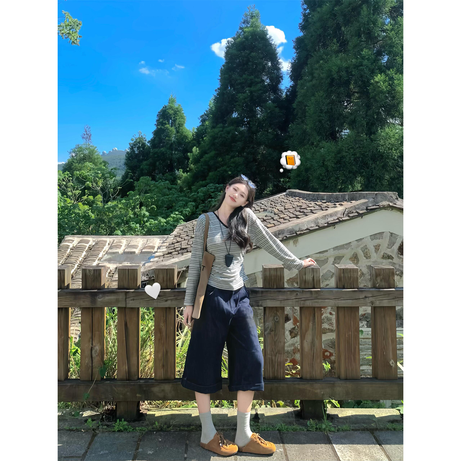 V领条纹长袖t恤内搭打底衫修身辣妹收腰上衣直筒色牛仔裤七分裤女