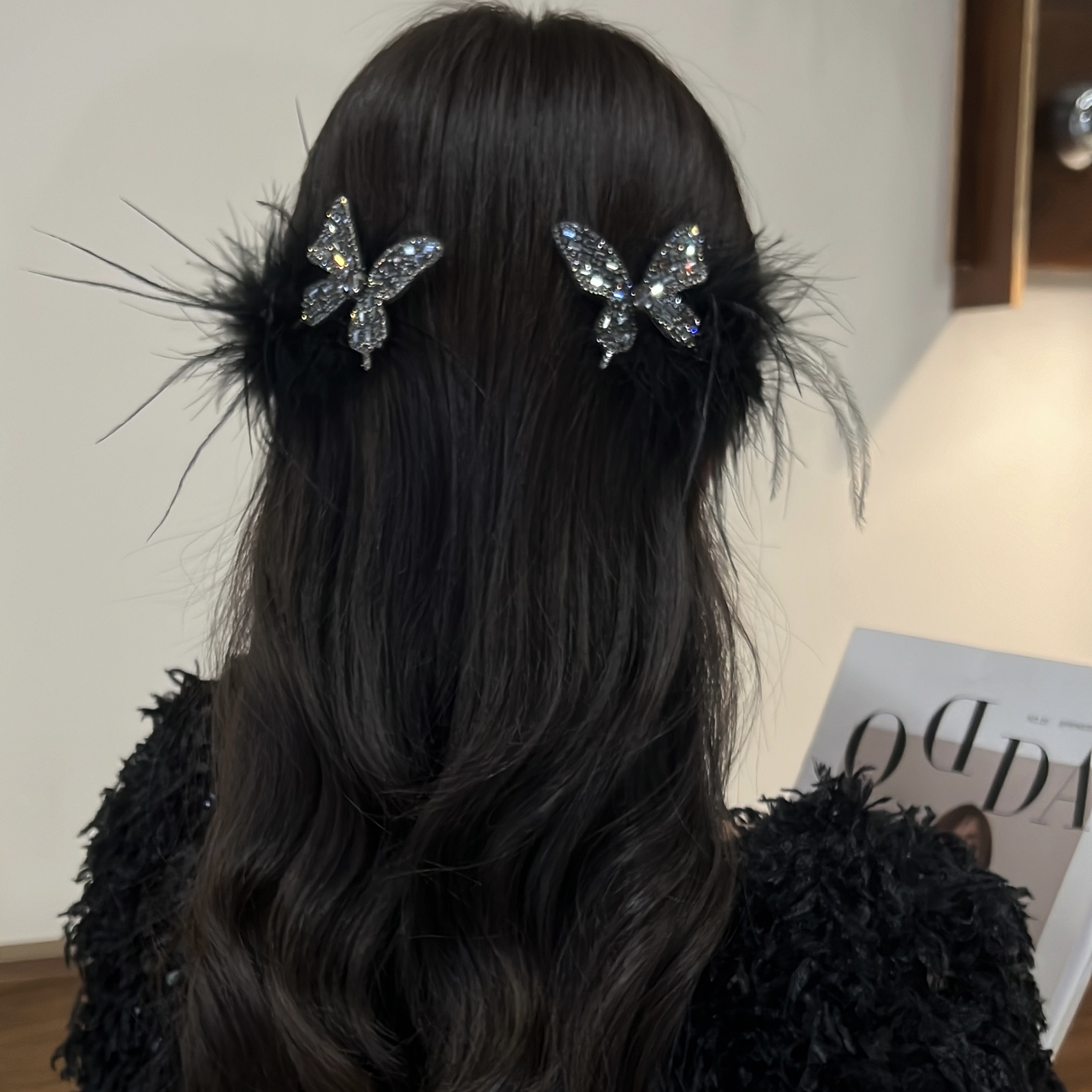 2025新款爆款蝴蝶黑色羽毛侧边发夹刘海夹洋气夹子发饰