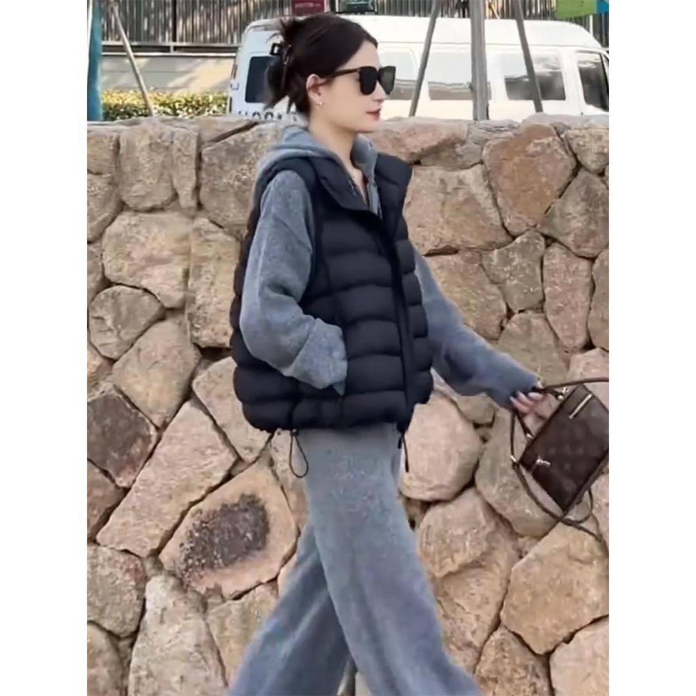 立领排骨短款白鸭绒马甲女今年秋季新款休闲无袖坎肩马夹上衣